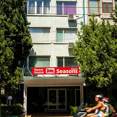Sezoni South Pensionat