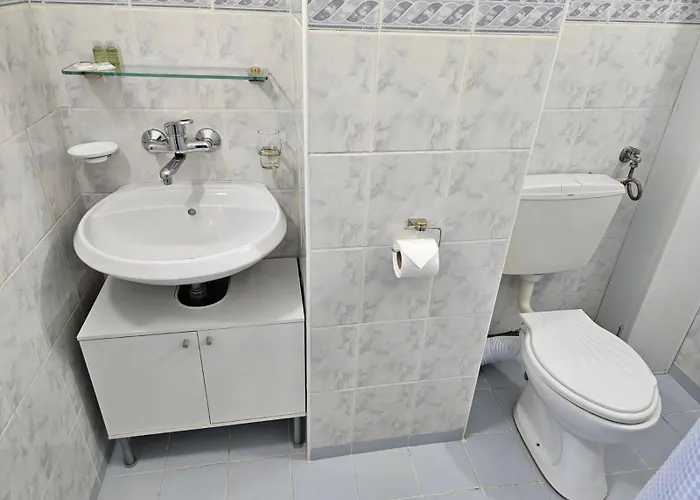 Къща за гости сезони юг 2*