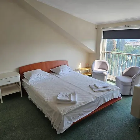 Guest house Sezoni South